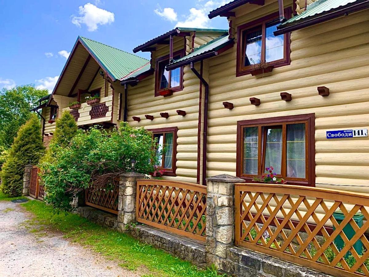 Отель Family Яремча Экстерьер фото